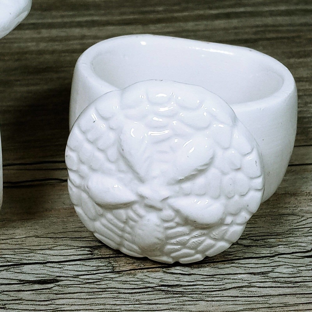 A Gift Corp Sand Dollar Ceramic Napkin Rings White Set of 3 Nautical Beach House